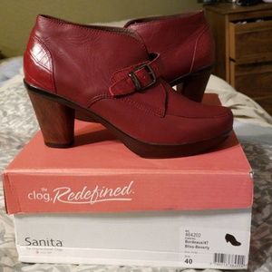 Sanita clogs for women